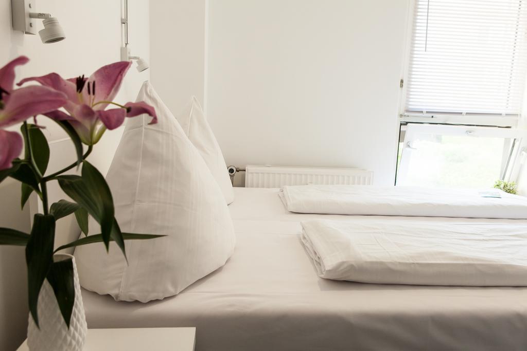 Apartment&Rooms Near Brandenburg Gate เบอร์ลิน ภายนอก รูปภาพ