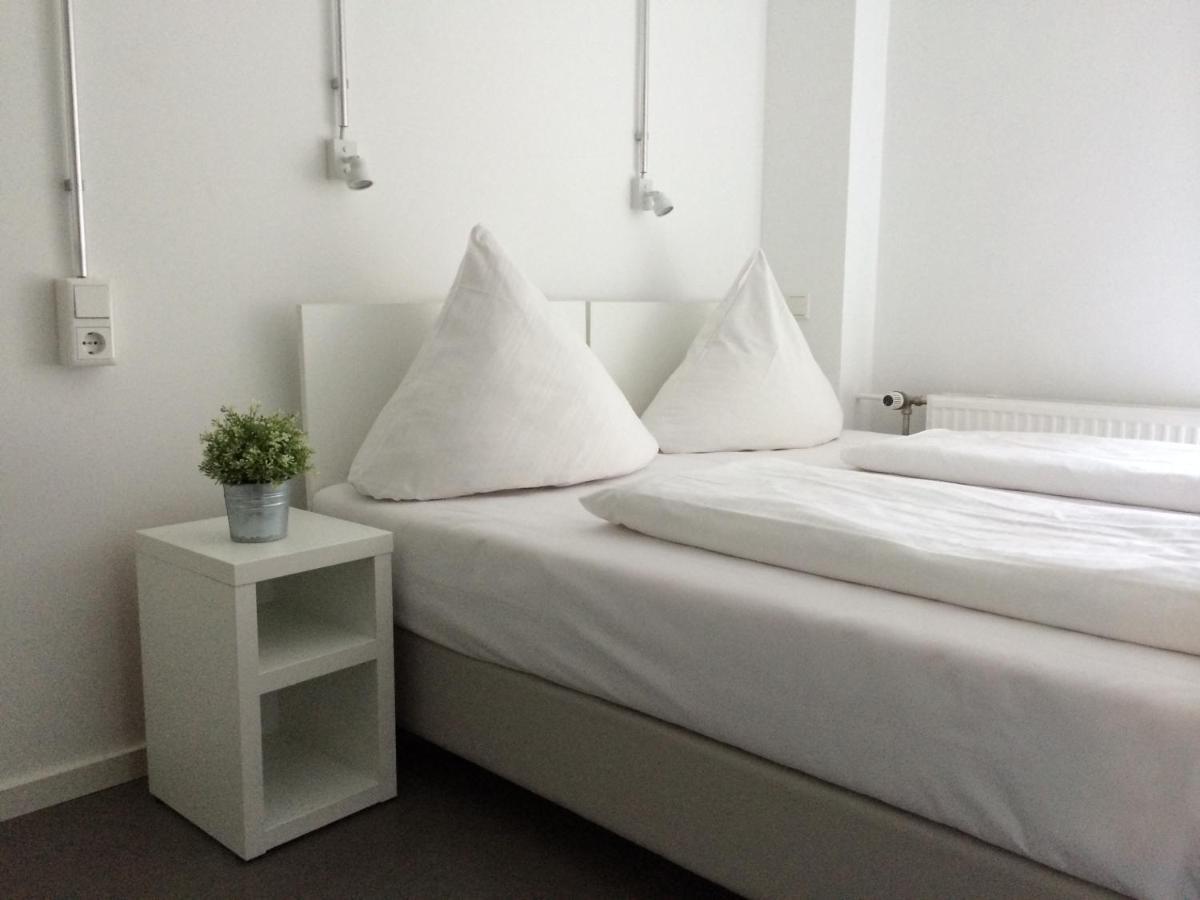 Apartment&Rooms Near Brandenburg Gate เบอร์ลิน ภายนอก รูปภาพ