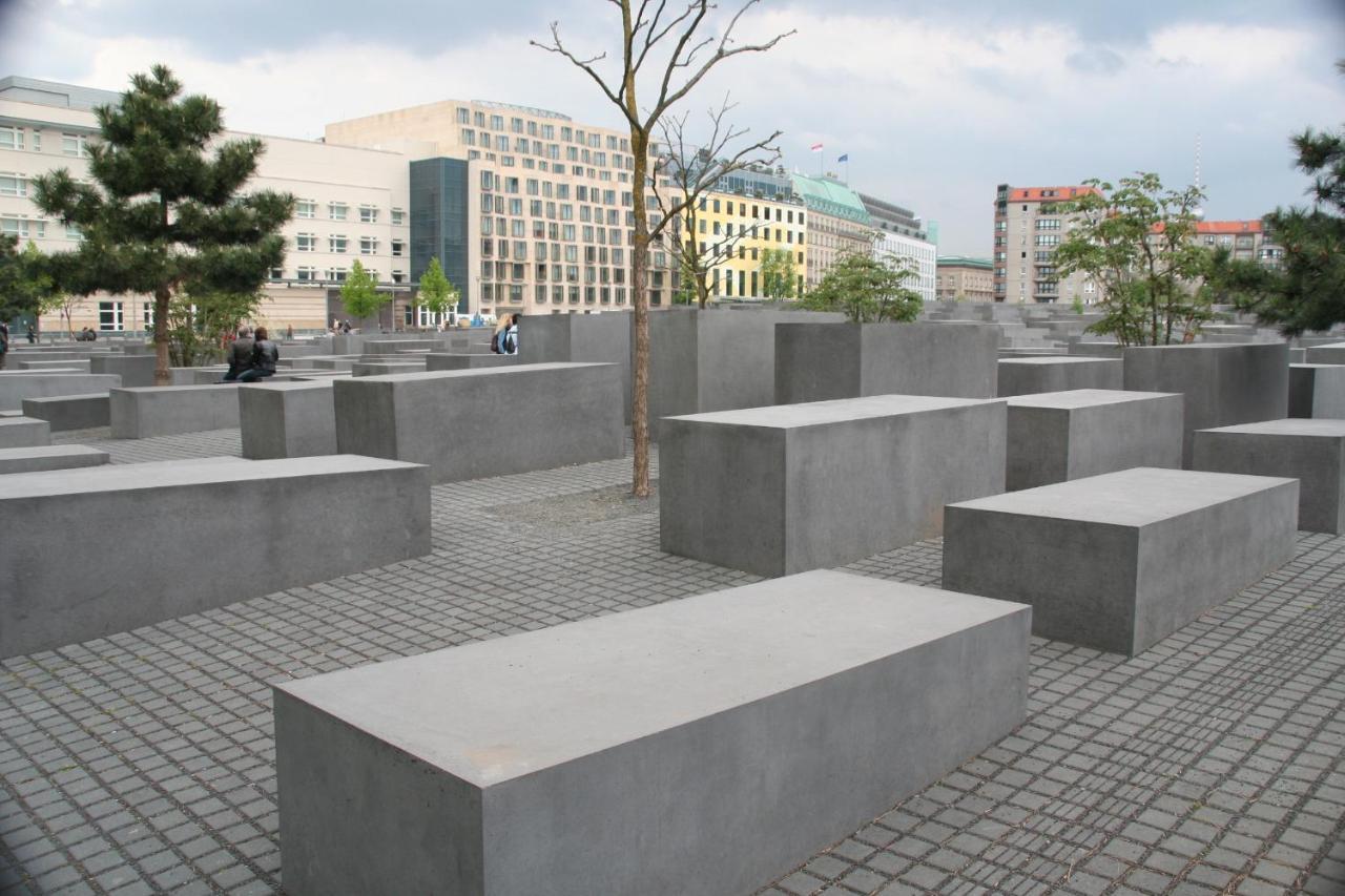 Apartment&Rooms Near Brandenburg Gate เบอร์ลิน ภายนอก รูปภาพ