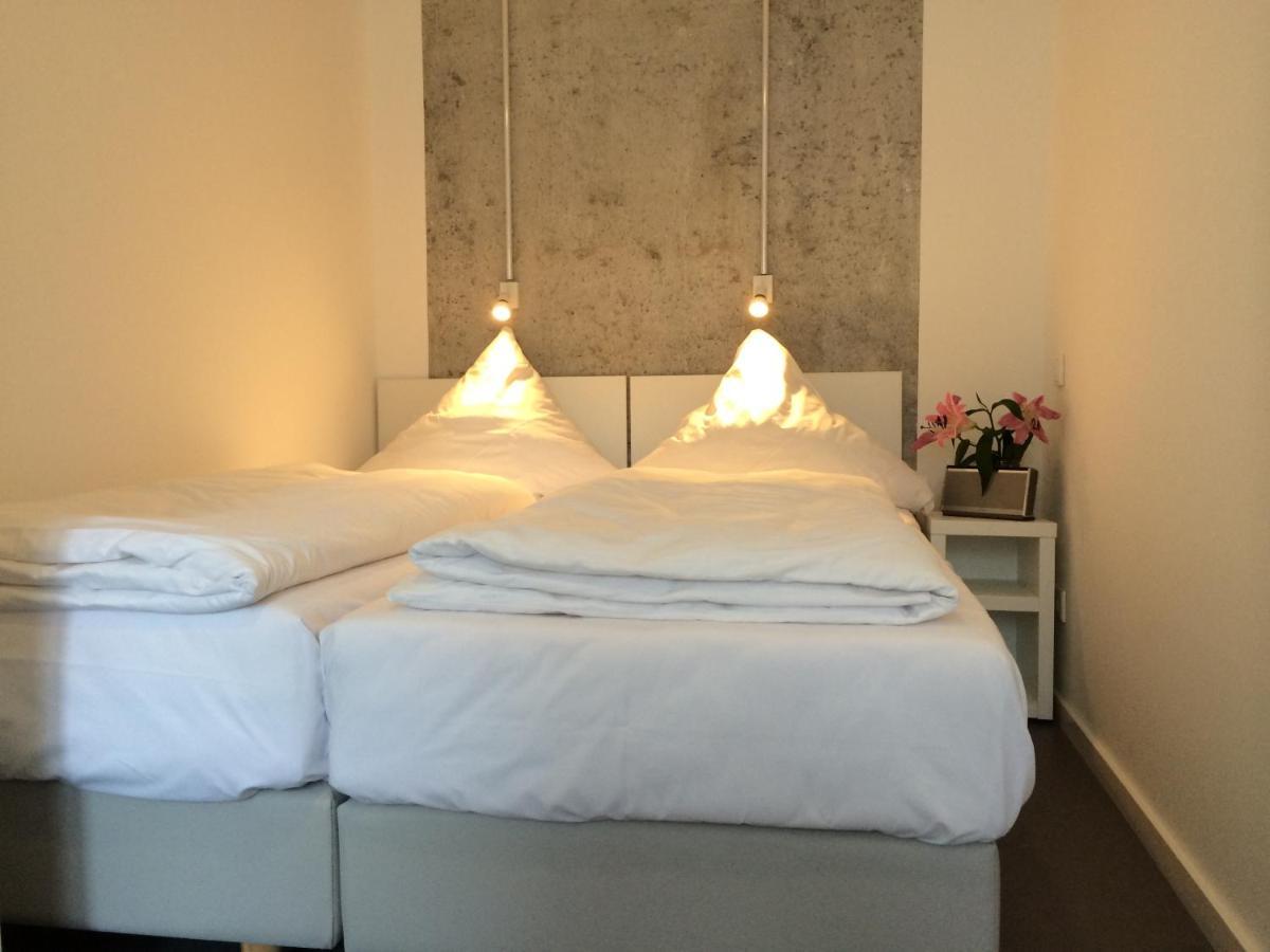 Apartment&Rooms Near Brandenburg Gate เบอร์ลิน ภายนอก รูปภาพ
