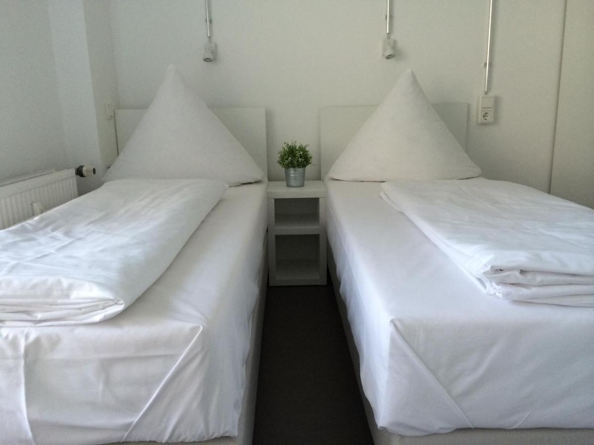 Apartment&Rooms Near Brandenburg Gate เบอร์ลิน ภายนอก รูปภาพ