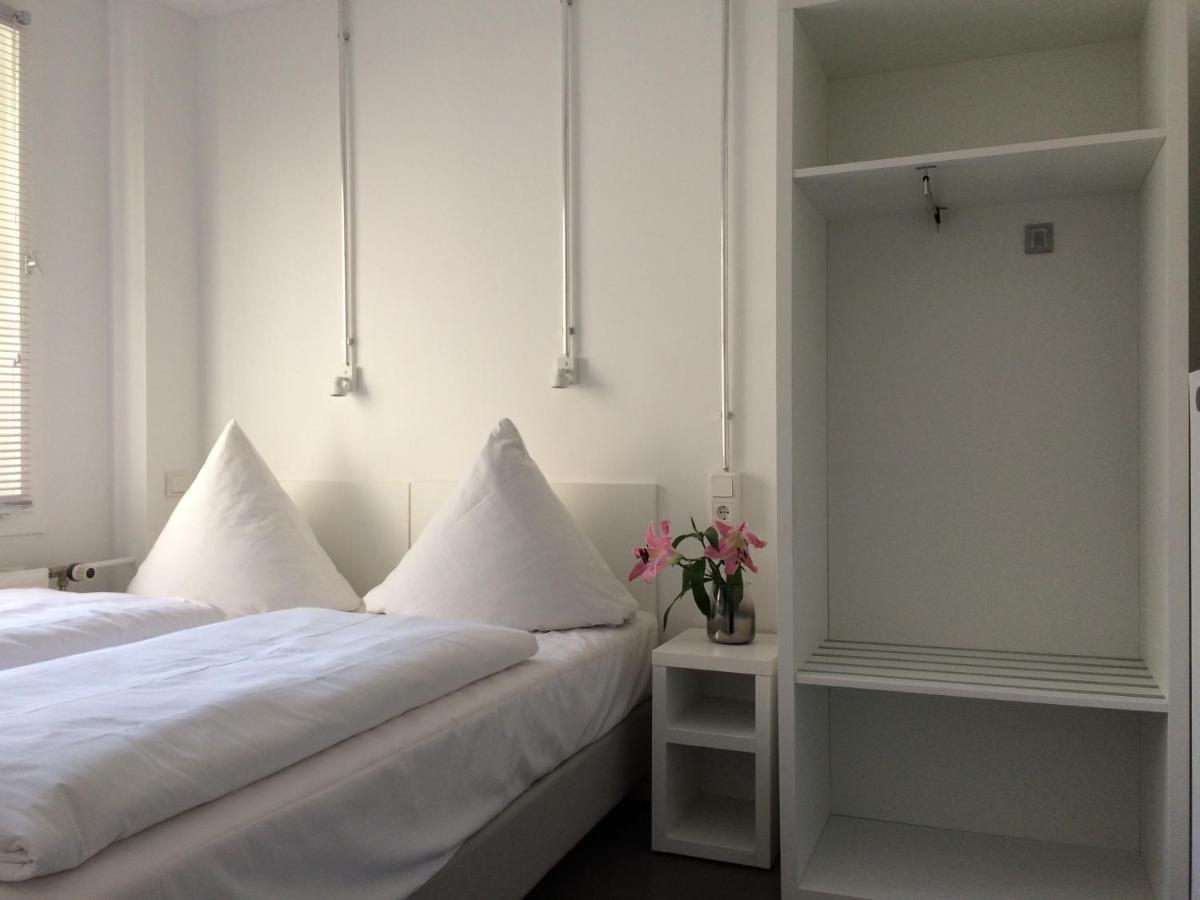Apartment&Rooms Near Brandenburg Gate เบอร์ลิน ภายนอก รูปภาพ